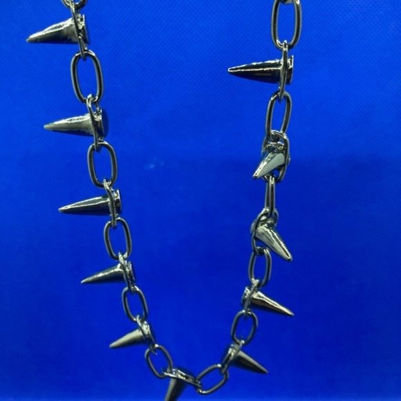 Punk Goth Spike Necklace - Picture 2 of 10
